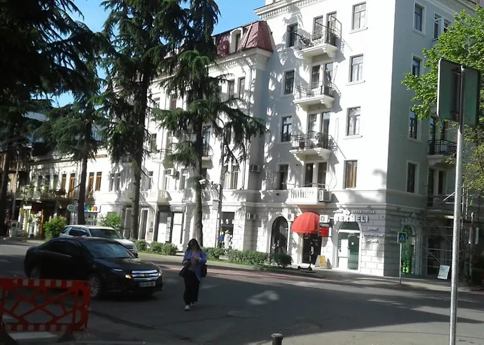 Tengiz\'S Apartment On Gorgiladze